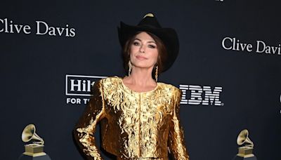 Shania Twain Dubbed 'Unrecognizable' For New 'American Idol' Look