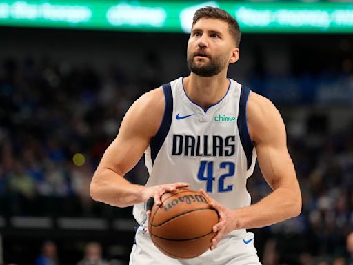 Mavericks' Maxi Kleber cleared to return for Game 4 vs. T'Wolves; Dereck Lively out with sprained neck