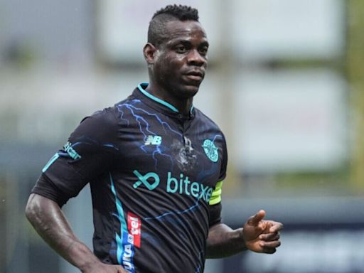 Mario Balotelli hits new low as former Man City star 'rejected by Indian team'