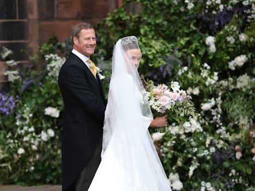 El príncipe Guillermo asiste a la boda de su amigo el duque de Westminster