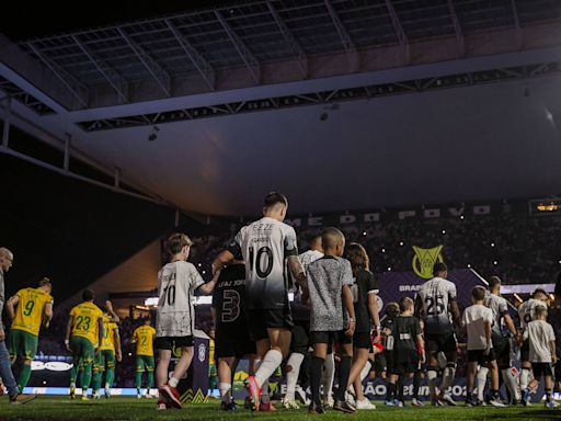 Corinthians encaminha acordo de R$ 1,1 bilhão com Liga Forte União por direitos de TV