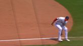 Behind-the-back snag by a 1st baseman? Olson makes the amazing look routine