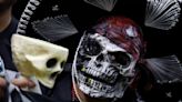 Steve Gleason wins Halloween with creepy ‘Dexter’ costume at Saints-Raiders game