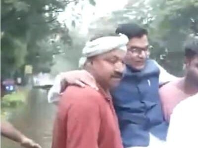 SP MP Ram Gopal Yadav gets VIP lift to Parliament amid Delhi deluge. Watch