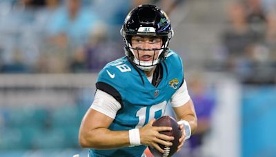 Report: Atlanta Falcons Claim Former Patriots, Jaguars Quarterback