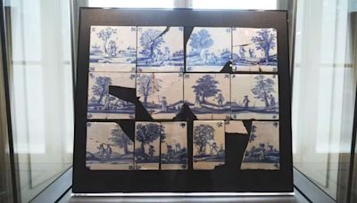 Homem devolve azulejos do século 17 por correio a museu pouco antes de morrer
