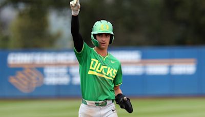 Oregon Baseball scrapes by Santa Barbara to advance to Regional Final