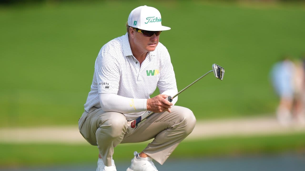 Charley Hoffman leads at renovated Colonial as Scottie Scheffler fails to break par