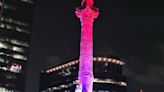 La Nación / En honor a Paraguay, monumentos de México se iluminan con los colores de la bandera