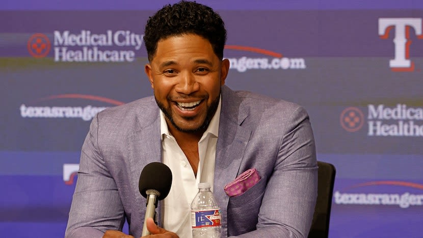 Watch: Elvis Andrus, family throw out first pitch after retirement with Texas Rangers