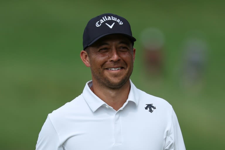 Schauffele equals major record low round with 62 to lead PGA