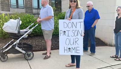 Zoning board upends solar panel factory plan for Fort Mill after hundreds protest