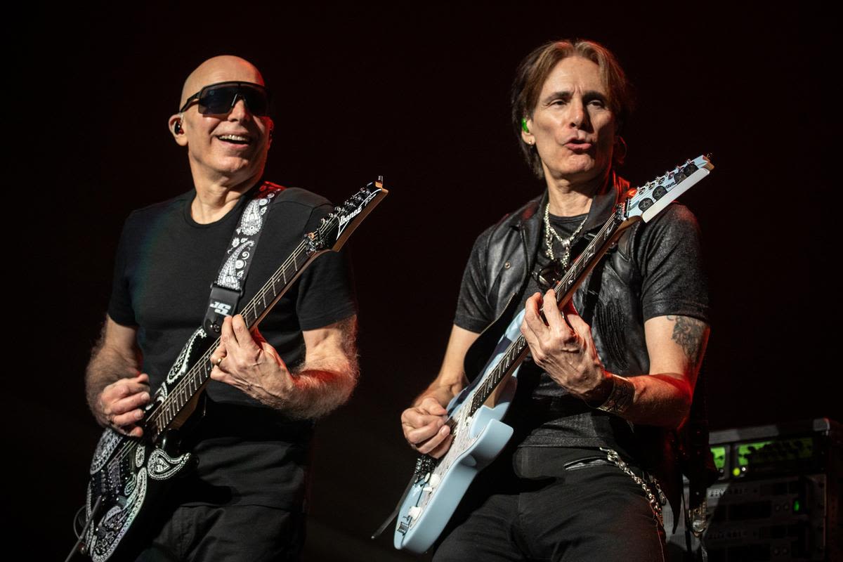 Joe Satriani and Steve Vai Have 'Crazy Ideas' for Upcoming Album