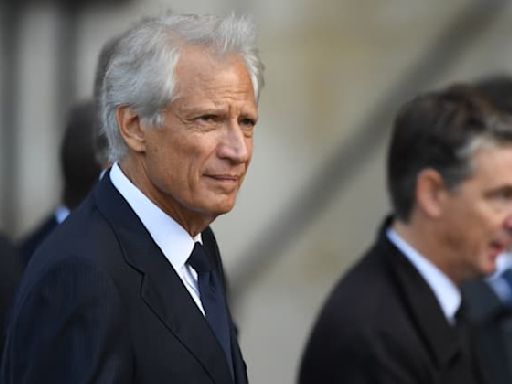 "Jupiter a été battu dans les urnes": Villepin estime que Macron doit choisir le NFP pour gouverner