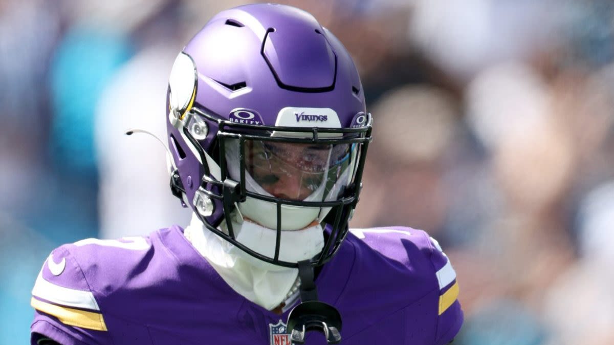 Vikings Stall Contract Talks With $17 Million Starter, Insider Says