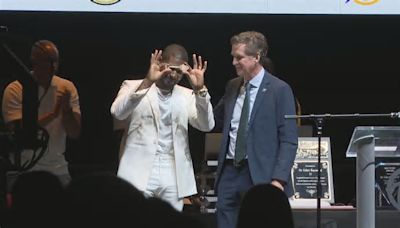 Chattanooga honors Usher with Key to the City at sold-out event Saturday