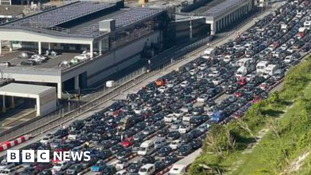 Dover: Review planned after Kent port town faced traffic issues