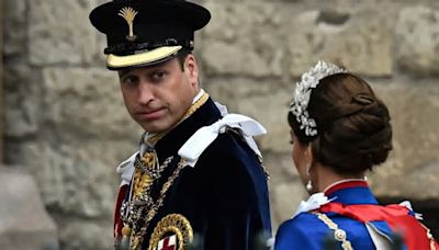 Los detalles desconocidos del retraso de Guillermo y Kate en la coronación de Carlos III: “Fuera se vivió una escena incómoda”