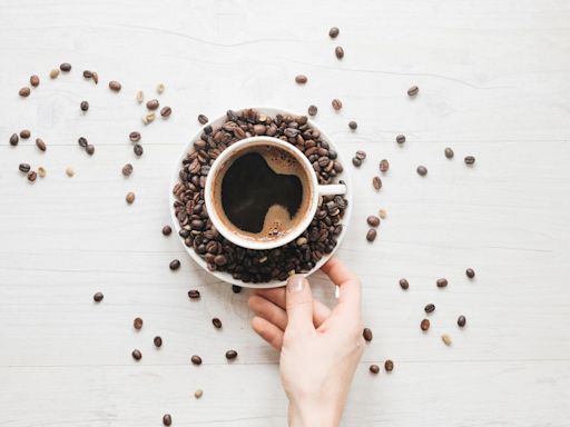 Da energia à vontade de ir ao banheiro: o que uma xícara de café faz dentro do seu corpo minuto a minuto