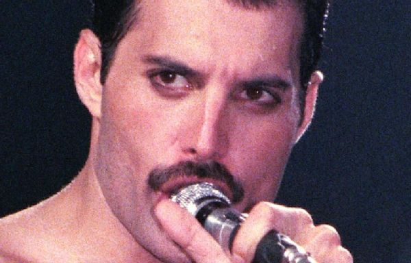 Devastating Details About The Day Freddie Mercury Died