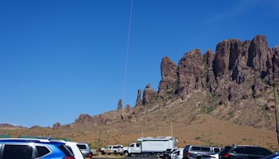 Ghost Fire closes State Route 88 near Lost Dutchman State Park