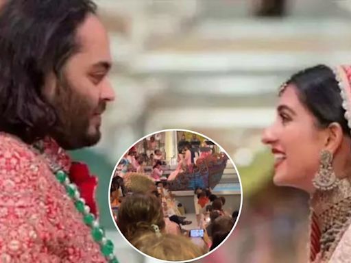 Anant-Radhika Wedding: Bride's Ethereal Entry Makes Netizens Say 'Aisa Swagat Pehli Baar Dekha'