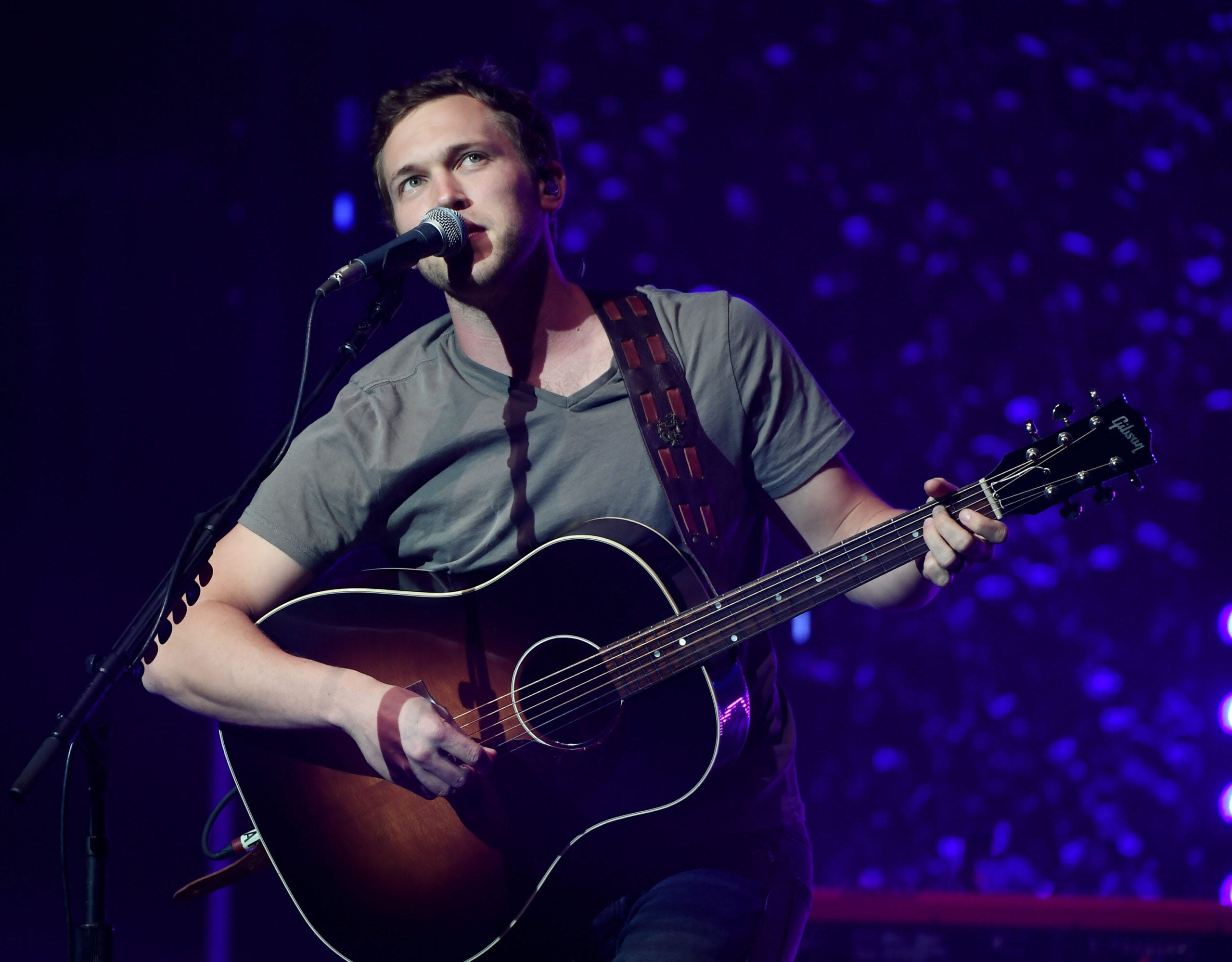 Phillip Phillips to perform 'God Bless America' ahead of Indy 500