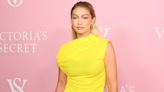 Gigi Hadid : secret de sa bonne mine, son blush pigmenté à moins de 10 euros fait un buzz fou sur la toile