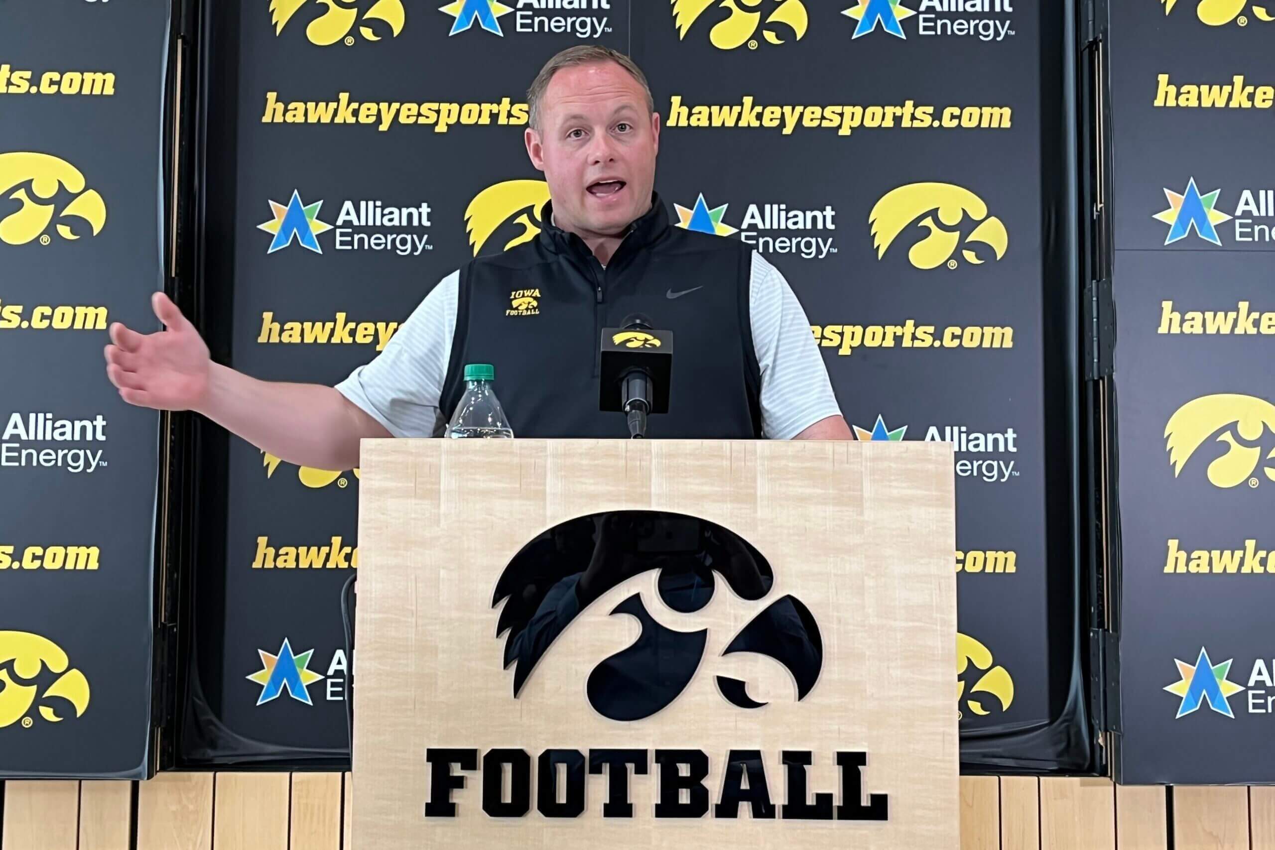 Iowa's recruiting focus in the Chicago area pays dividends on both sides