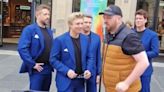 Glasgow busker joined by X Factor opera group G4 in powerful city centre performance