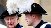 Príncipes Charles e William vão a Balmoral para ficar com a rainha