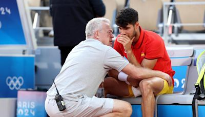 ¡Alarma Alcaraz! Necesitó asistencia médica para cerrar el partido