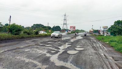 Mumbai: Heavy Rainfall Reignites Pothole Menace; 5,814 Reported In July, Says Civic Data