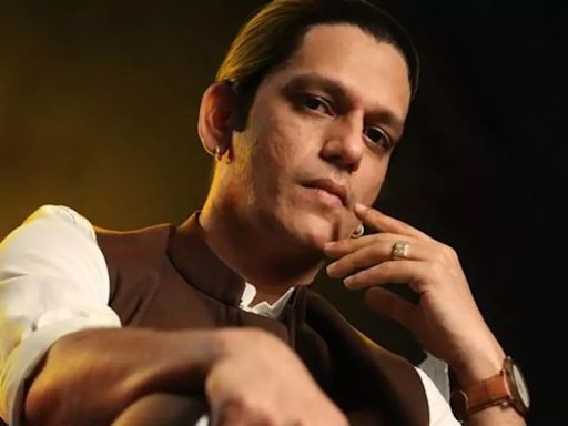 Vijay Varma Talks About BIG Mirzapur Family: Who Is More Famous, Accomplished Doesn't Matter | EXCLUSIVE