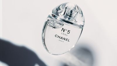 Chanel’s New No. 5 L’Eau Drop Bottle Was Inspired By Marilyn Monroe