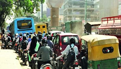 Pelican crossing ineffective: Residents demand FOB at ITPL Main Road