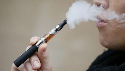 Vapeadores pueden causar cáncer de pulmón con menos exposición que el tabaco