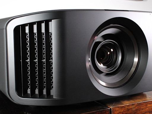 JVC DLA-NZ800 projector review: class-leading performance plus 8K and 3D