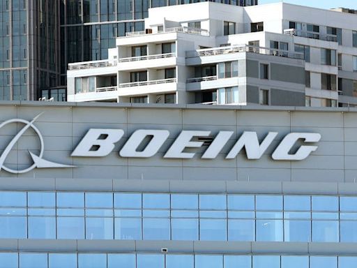 Boeing is celebrating the latest employee to come forward with dirt on the company 'for doing the right thing'