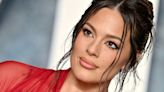 Ashley Graham just bared her natural skin texture in completely makeup free photo