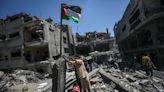 Guerra entre Israel y Gaza, en directo | La ONU acusa a Israel de posibles crímenes contra la humanidad por sus “ataques sistemáticos contra la población civil” en Gaza