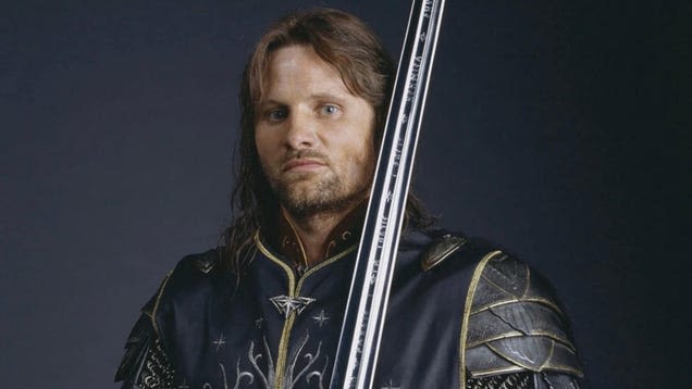 Viggo Mortensen Snuck His Lord of the Rings Sword Into His New Movie