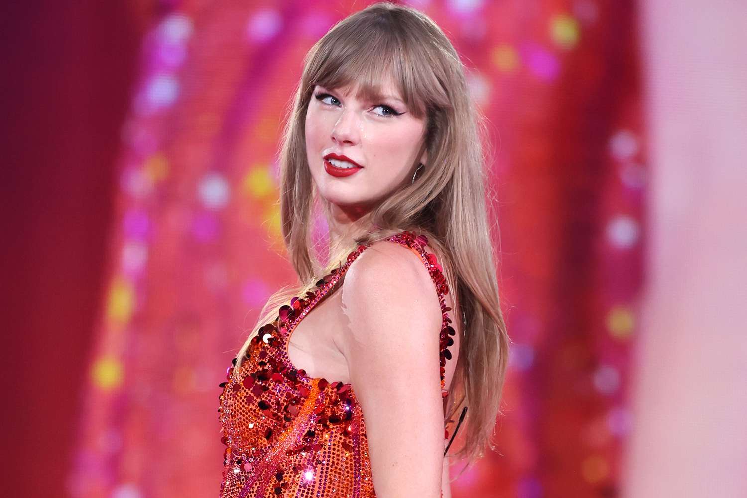 Taylor Swift Hits the Stage in Paris, Plus Taylor Zakhar Perez, Uma Thurman, Nicholas Galitzine and More
