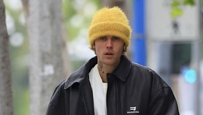 Justin Bieber Goes for Stroll in WeHo After Announcing Wife Hailey’s Pregnancy
