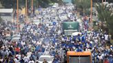 Los Tigres del Licey celebran su triunfo con una caravana en la capital dominicana