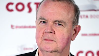 Ian Hislop sends thanks as police say no evidence of shot fired at taxi in Soho | ITV News