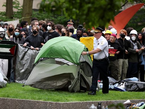 About 50 pro-Palestine protesters arrested from the School of the Art Institute of Chicago