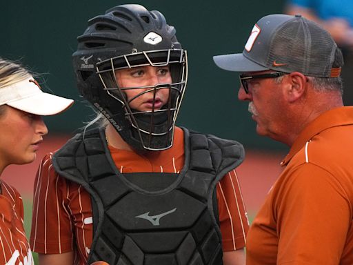 Reese Atwood sets school home-run record as Texas softball clinches Big 12 championship