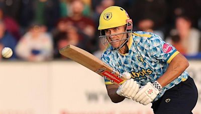 Patel hits 41-ball ton as Foxes tie with Northants