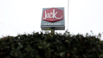 Jack in the Box worker run over, spit on after missing chicken strip, ranch; customer charged